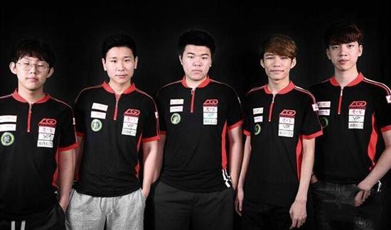 决赛首回合 决赛首回合